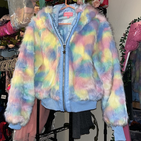 Faux fur candy pastel rainbow ombré hooded jacket size medium - Picture 2 of 6
